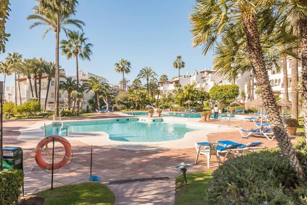 Alcazaba Beach Apartment Estepona Esterno foto