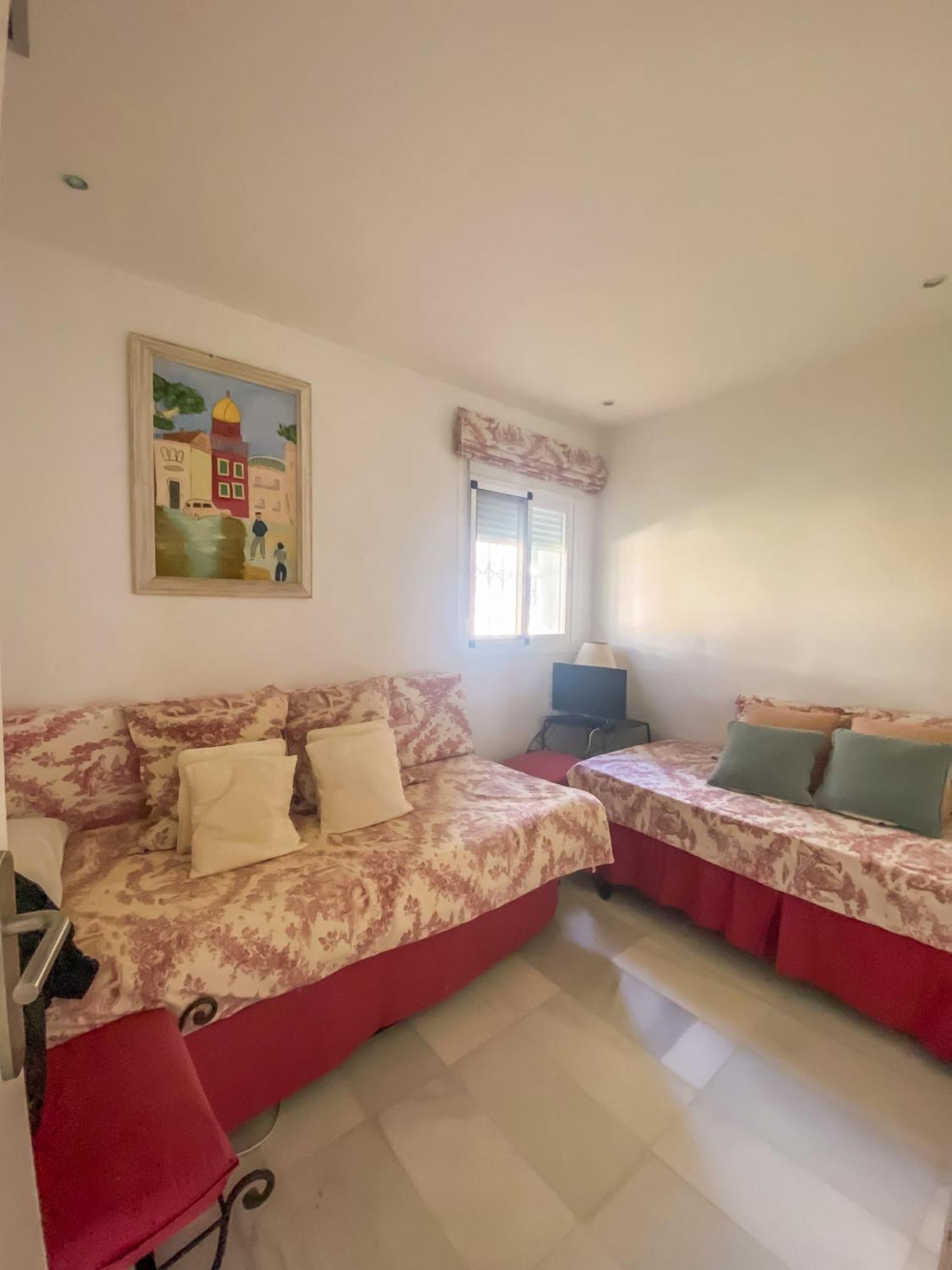 Alcazaba Beach Apartment Estepona Esterno foto