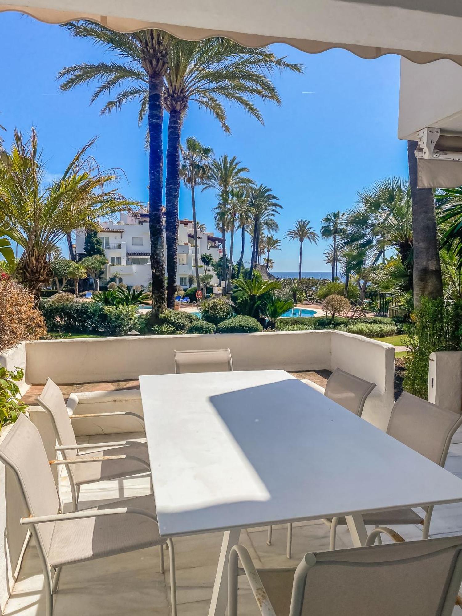 Alcazaba Beach Apartment Estepona Esterno foto